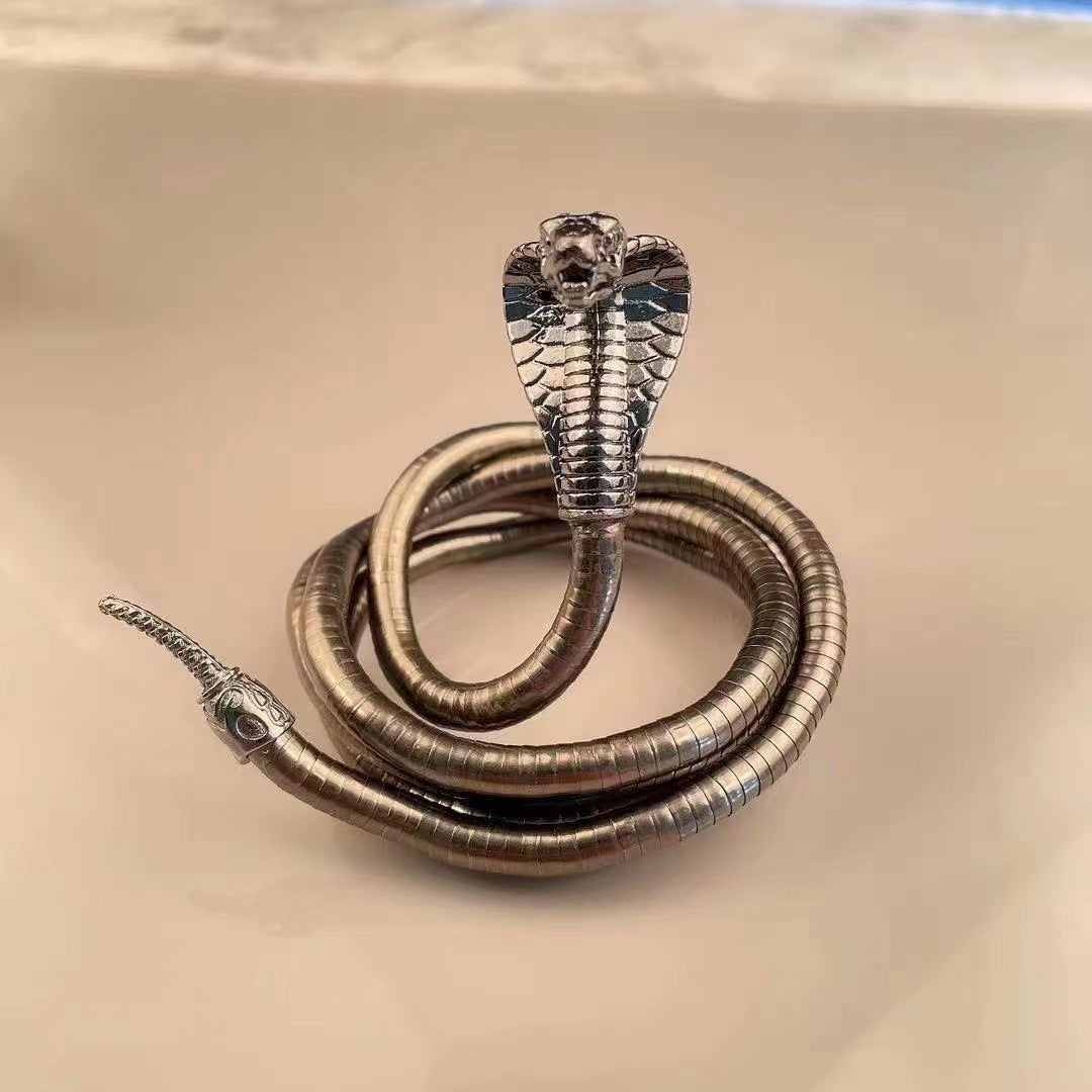 New Women's Snake Bone Chain Casual Style Choker Snake Year Necklace Minimalist Style High-end Snake Shape Necklace