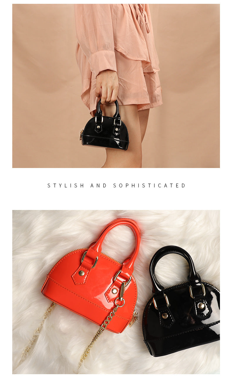 2022New Year's Trendy Fashion Small Bag Women's Shoulder Chain Crossbody Shell Bag