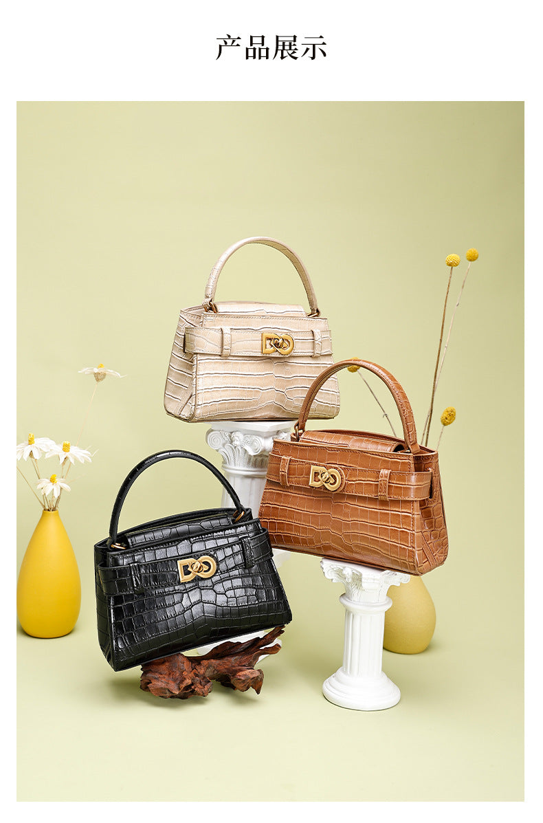 Fashionable Texture Trend2025European and American New Style Small Square Bag Niche Design Casual Chic Women's Single Shoulder Crossbody Bag