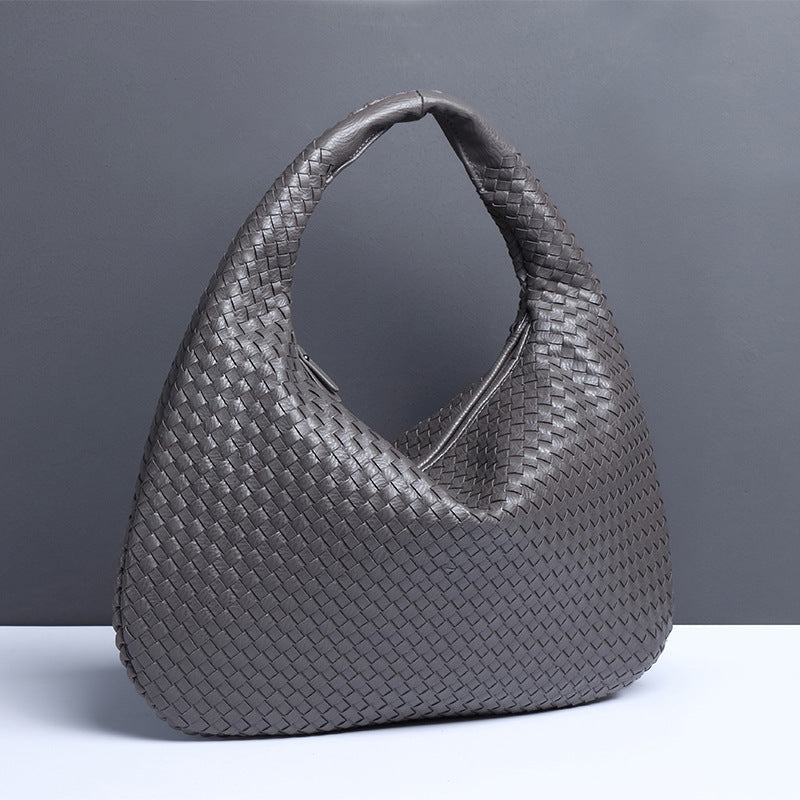 European and American New Crescent Women's Bag Fully Handwoven Handheld Dumpling Bag Fashionable Versatile European and American Style Single Shoulder Underarm Bag