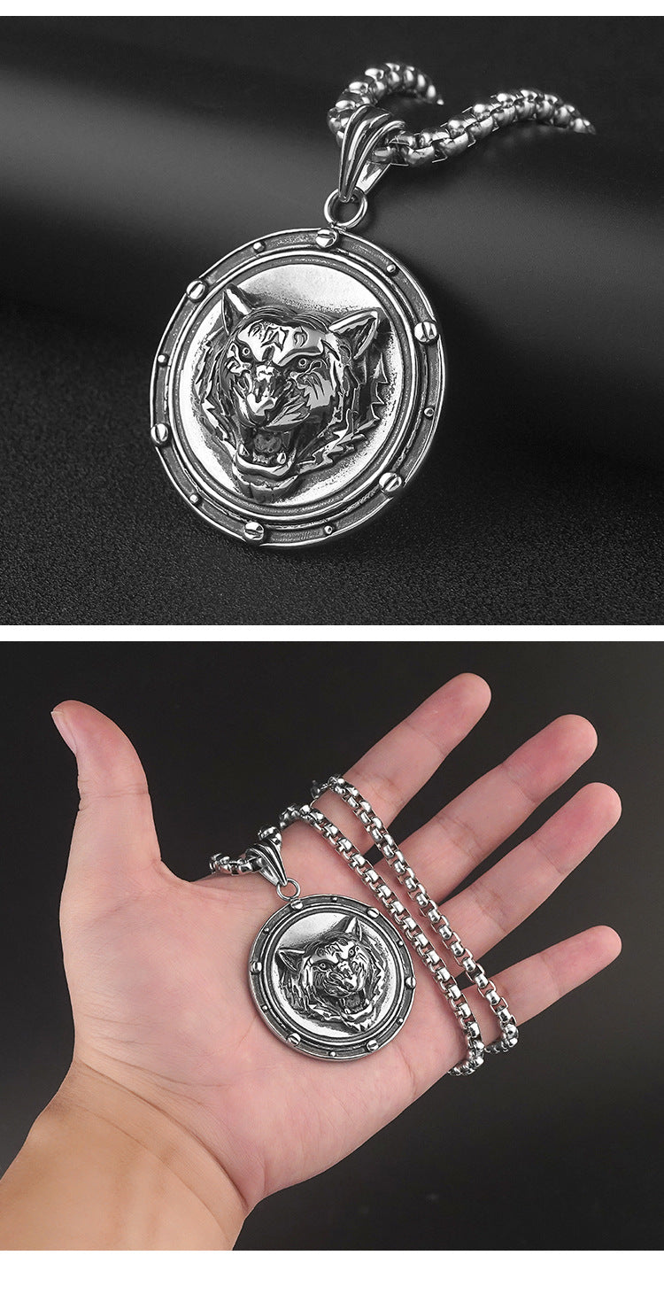 Domineering Personality Tiger Stainless Steel Pendant Titanium Steel Trendy Cool European and American Hip-Hop Animal Round Pendant Necklace Wholesale