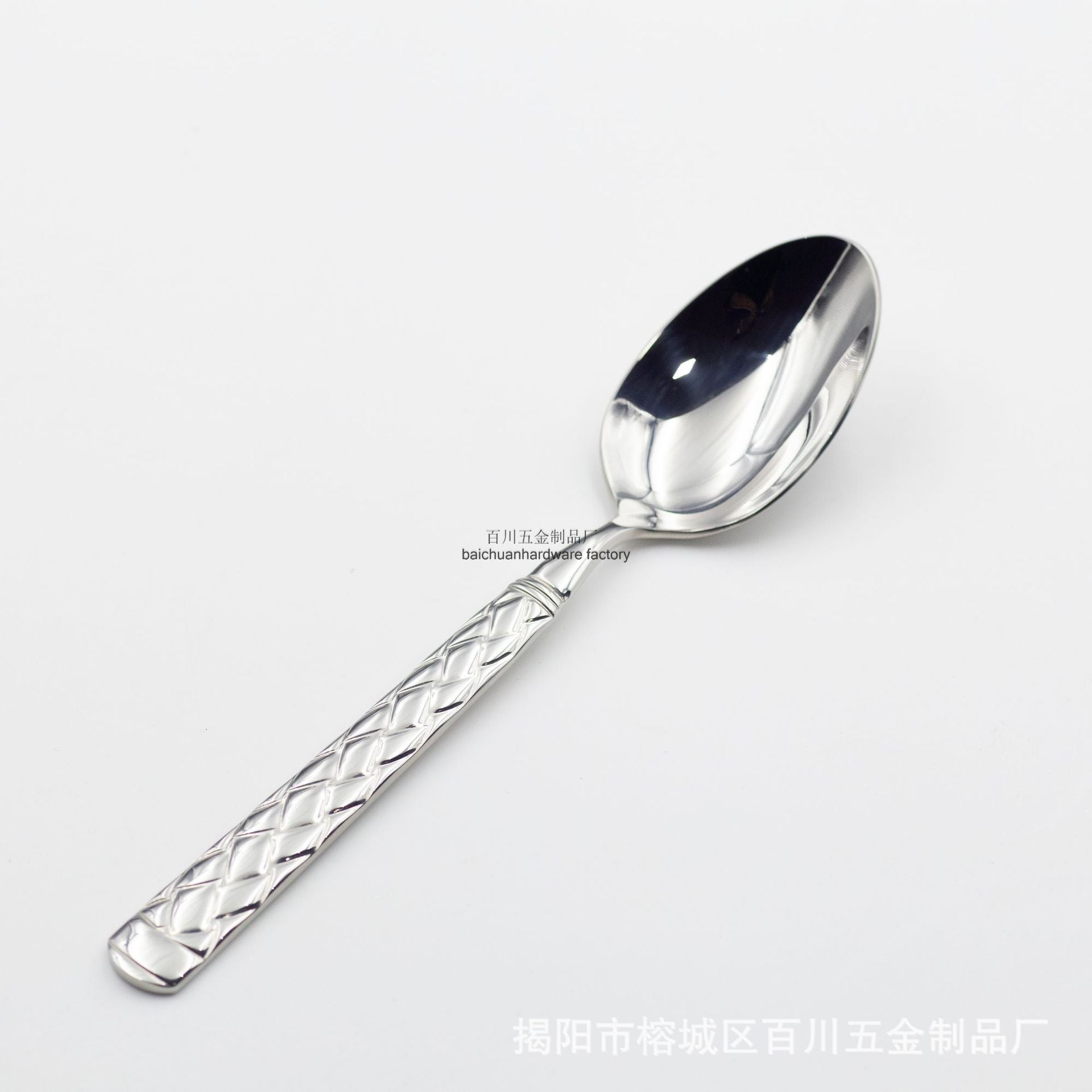 304Stainless Steel Knife Fork Spoon Thickened Forged Relief Tableware Western Steak Knife Fork Dessert Spoon4Piece Suit