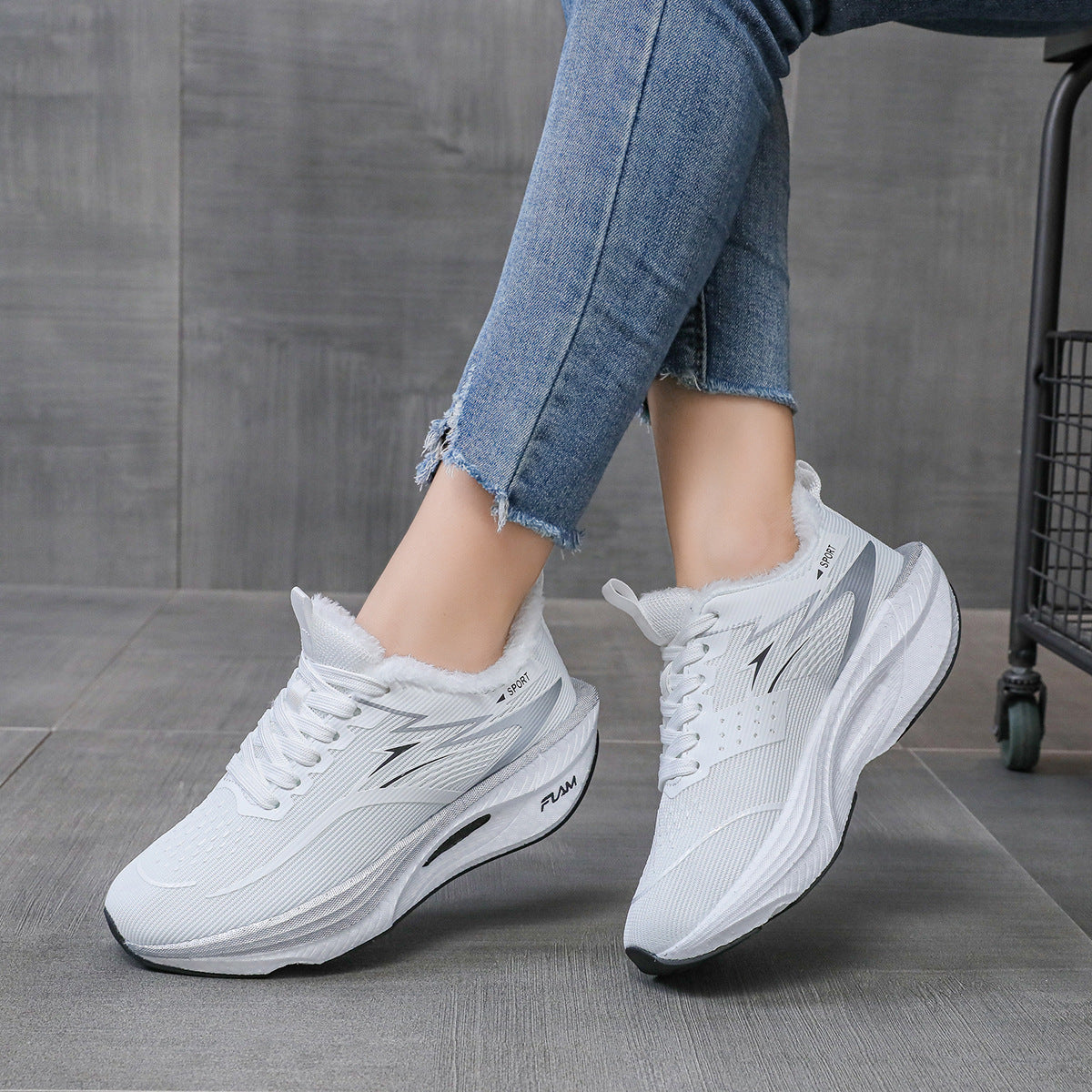 New Feiran Real Explosive Carbon Plate Lightweight Cushioning Couple Sports Shoes with Fleece Lining, Warm, Comfortable, Non-Slip, Wear-Resistant Running Shoes