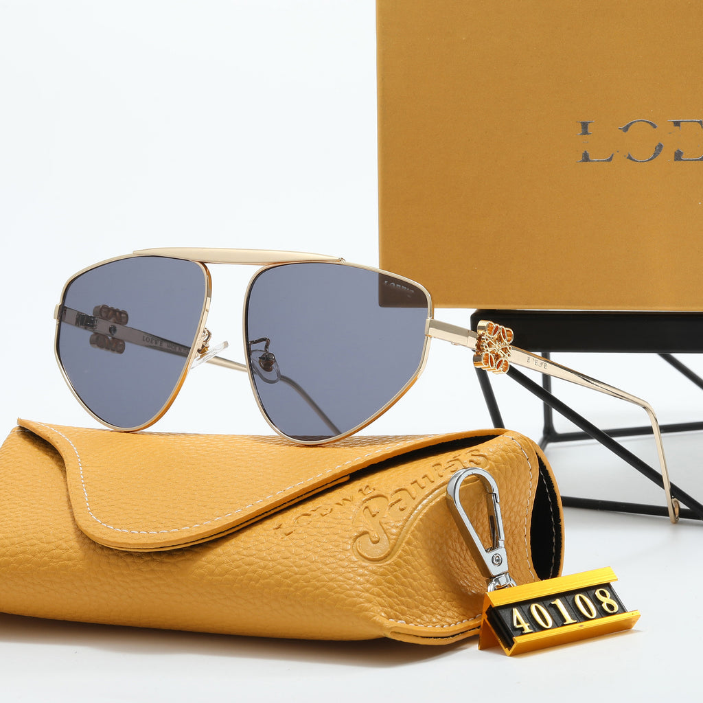 25European and American Style Women's Cat Eye Outdoor Street Photography Glasses Internet Celebrity Irregular Sunglasses Fashionable Metal Sunglasses Trendy