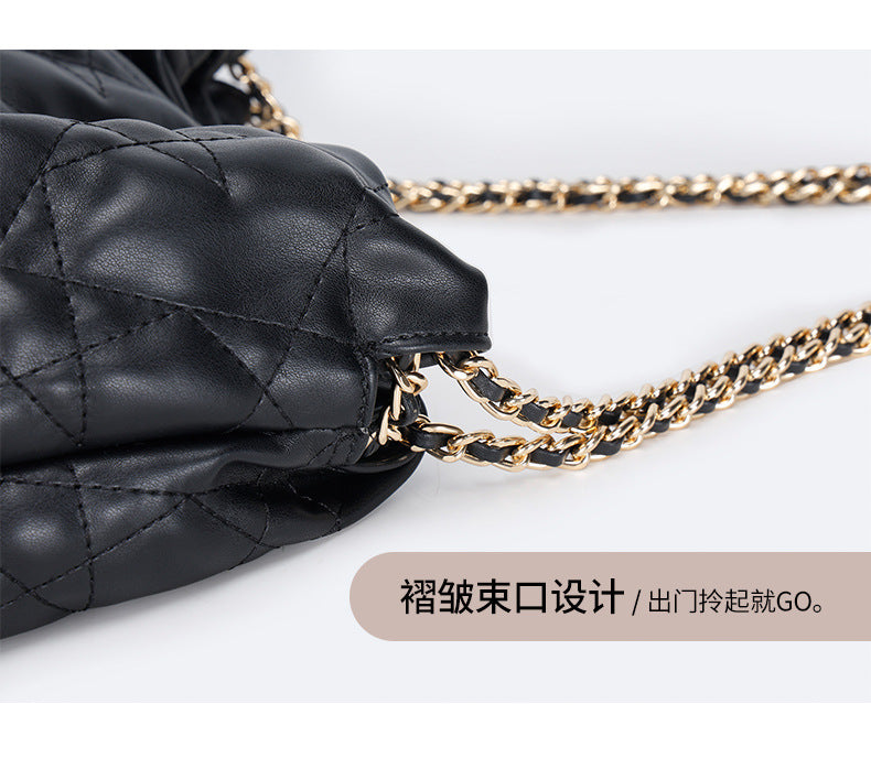 Quilted Chain Small Chanel Style Pleated Drawstring Trash Bag New Underarm Bag for Women Large Capacity Commuting Shoulder Bag