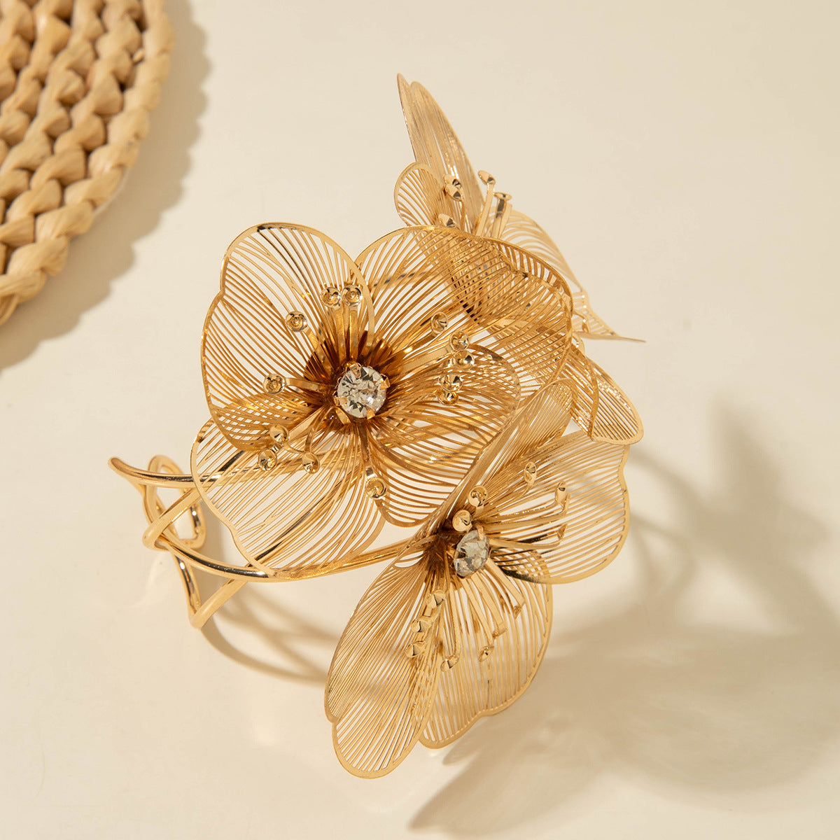 European and American Niche Ginkgo Leaf Tassel Necklace Design Sense Retro Pull-out Imitation Pearl Choker Jewelry choker