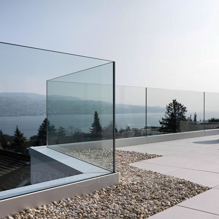 Outdoor Simple Balcony Glass Railing Balustrade Designs for Swimming Pool