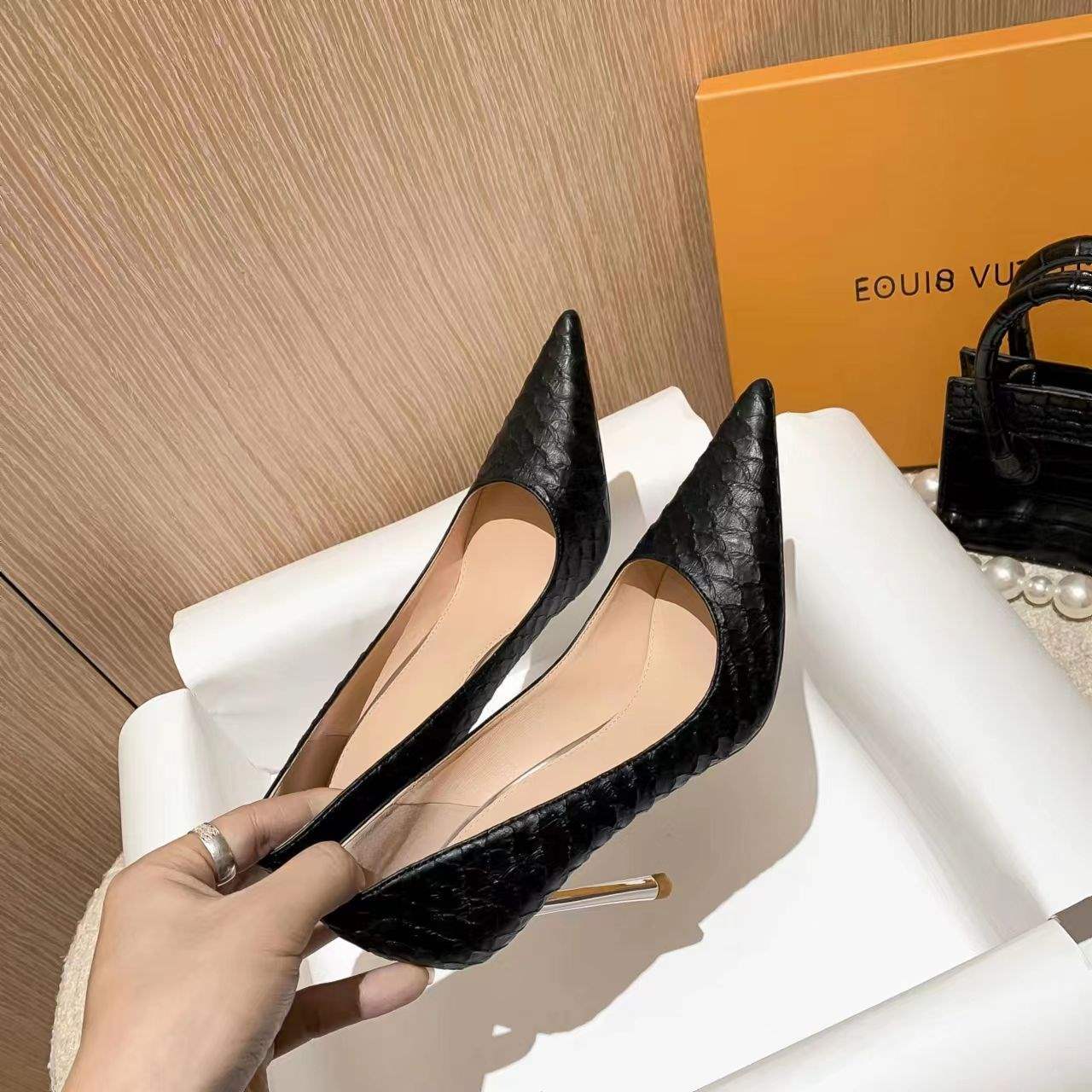 White High Heels Professional Elegant Goddess Style Paired with Dress Comfortable Thin Heel Pointed Toe Single Shoes Socialite Party