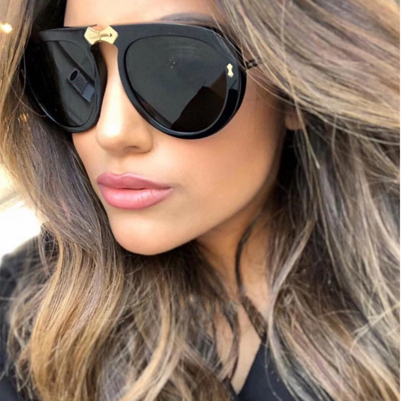 Diamond-Encrusted Foldable Sunglasses for Women Fashionable Internet Celebrity Style Sunglasses Artistic Bare-Faced Glasses Toad Glasses sunglasse