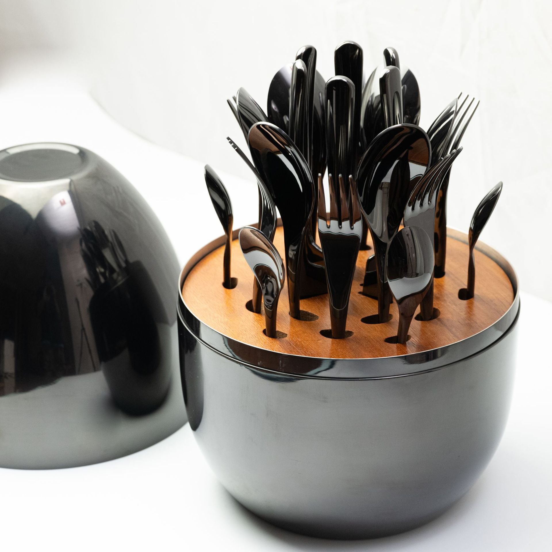 tablewareset Storage Golden Egg Stainless Steel24High-looking restaurant cutlery, forks and spoons set