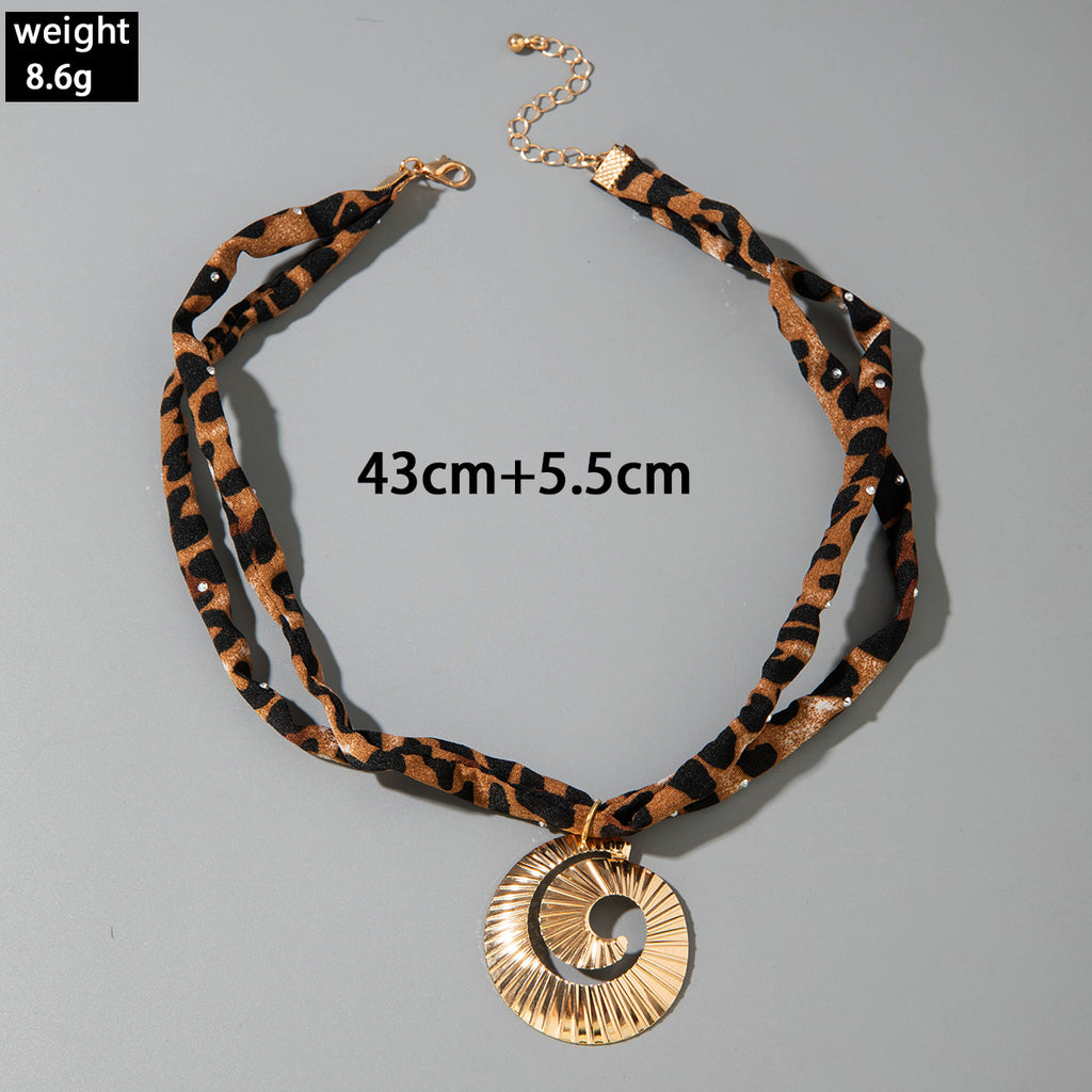 European and American Style Ocean-themed Cross Conch Starfish Pendant Leopard Print Exaggerated Necklace Collarbone Chain Jewelry