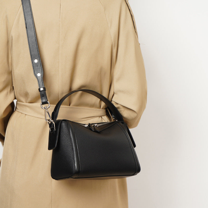 New Top Layer Cowhide Boston Bag Fashion Women's Bag Simple Texture Cowhide Shoulder Crossbody Bag Niche Design Sense