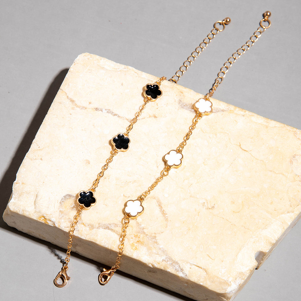 European and American Fashion Alloy Inlaid Diamond Five-Leaf Clover Bracelet Jewelry Three-Piece Set Simple Geometric Smooth Bracelet Wholesale