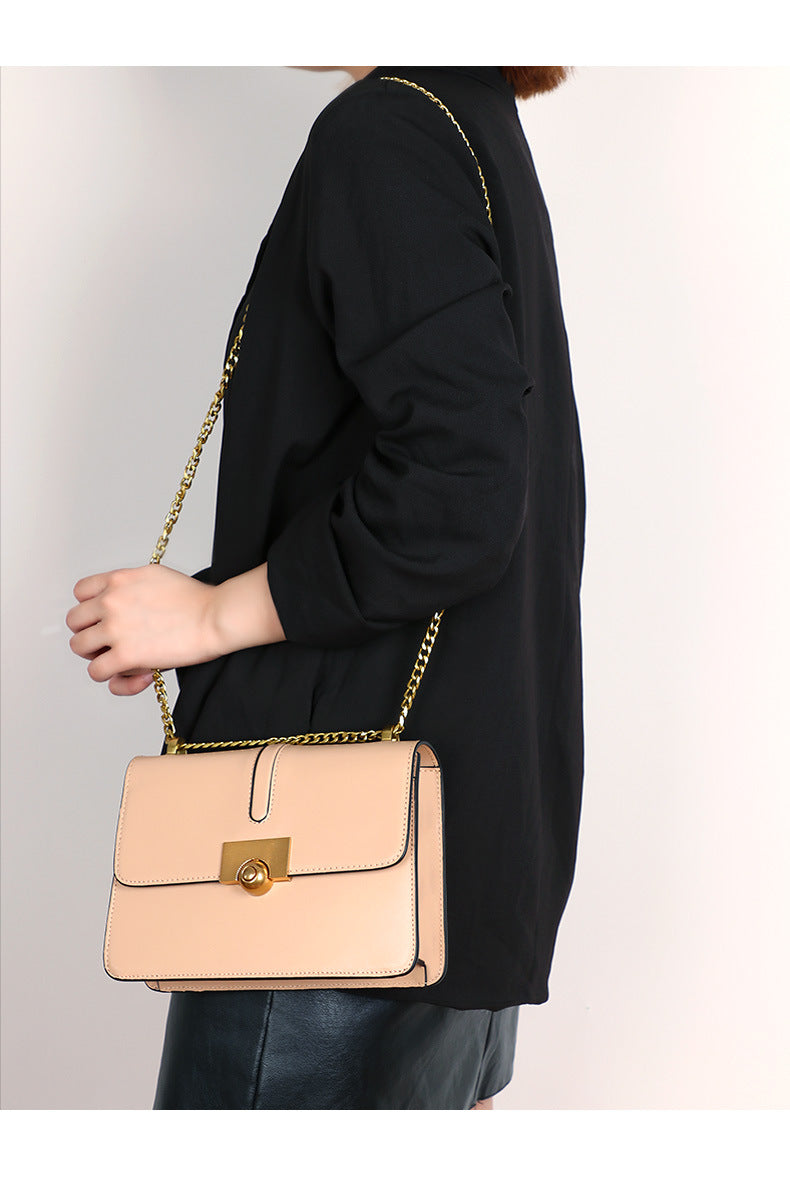 Niche Design Versatile Underarm Small Square Bag2024New Fashion Trendy Chain Shoulder Crossbody Bag for Women