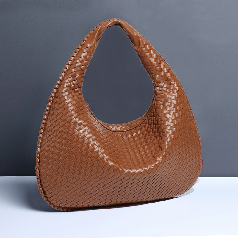 European and American New Crescent Women's Bag Fully Handwoven Handheld Dumpling Bag Fashionable Versatile European and American Style Single Shoulder Underarm Bag