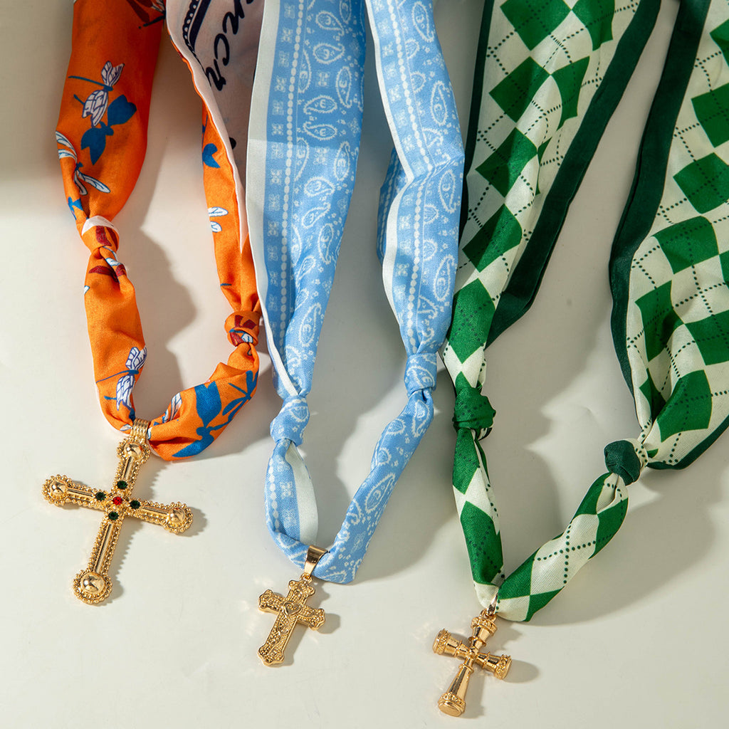 European and American Style Long Silk Scarf Necklace, Light Luxury High-End Feel, Multiple Pendants, Pearl Colorful Silk Scarf Necklace