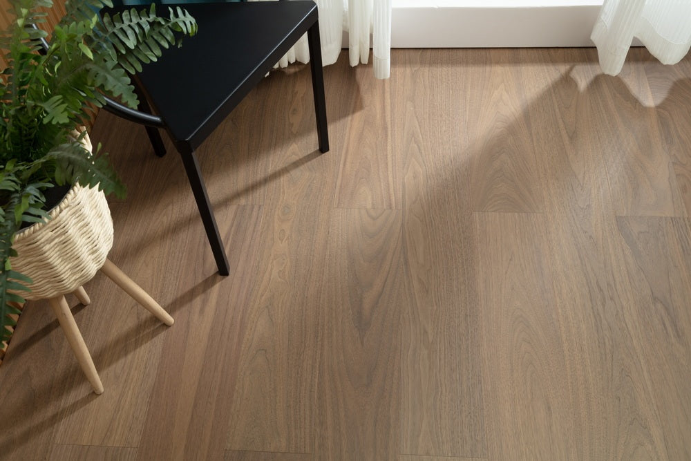 SK 1205 Full Birch Multi-layer Core Solid Wood Black Walnut Veneer 1.2mm Skid-resistant Lock Joint Engineered Flooring