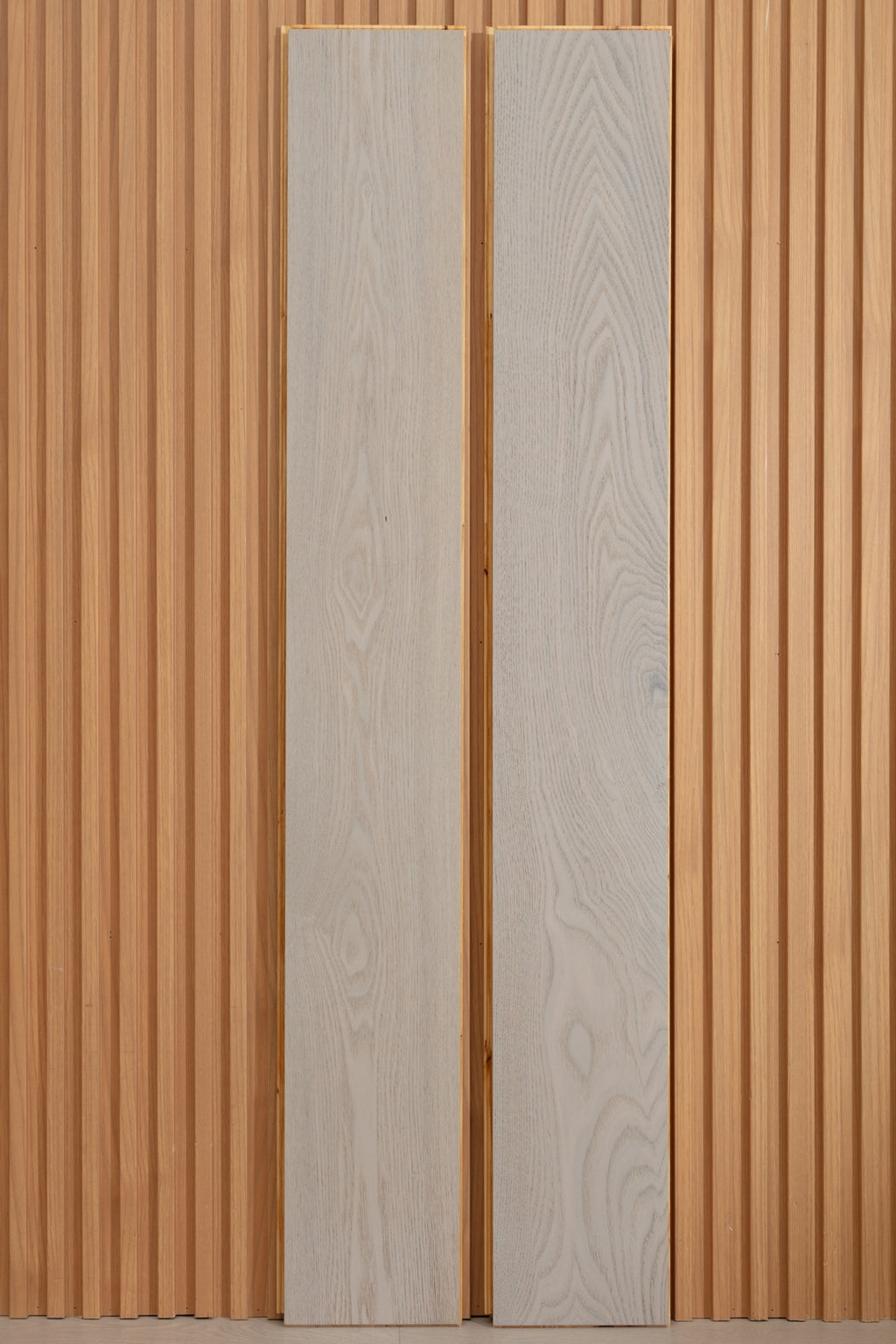 SK 1211 Full Birch Multi-layer Fire-Retardant Substrate Solid Wood European Oak Veneer 1.2 mm Scratch-resistant Engineered Flooring