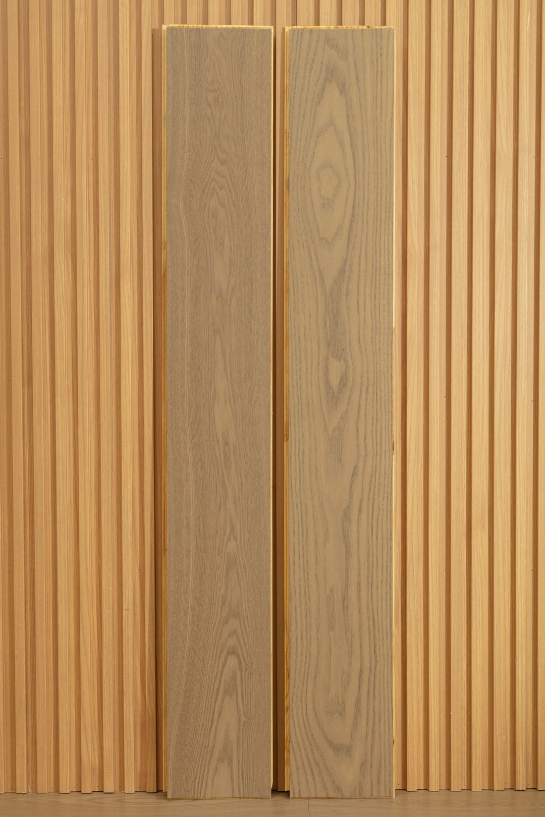 SK 1212 Full Birch Multi-layer Fire-Retardant Substrate Solid Wood European Oak Veneer 1.2 mm Scratch-resistant Engineered Flooring