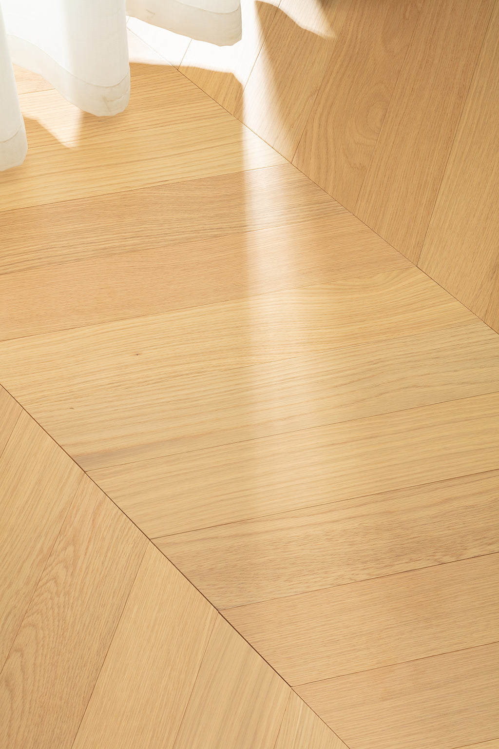 9505 Chevron Art Parquet Full Birch Multi-layer Core Solid Wood Oak Veneer Clickblock Joint Engineered Flooring