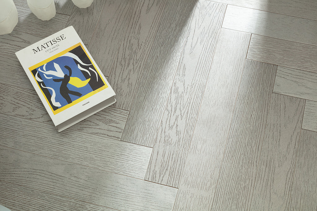 9209 Herringbone Art Parquet Metallic UV Finish Full Birch Multi-layer Core Solid Wood Oak Veneer Brushed Clickblock Joint Engineered Flooring