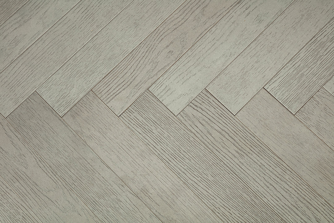 9209 Herringbone Art Parquet Metallic UV Finish Full Birch Multi-layer Core Solid Wood Oak Veneer Brushed Clickblock Joint Engineered Flooring
