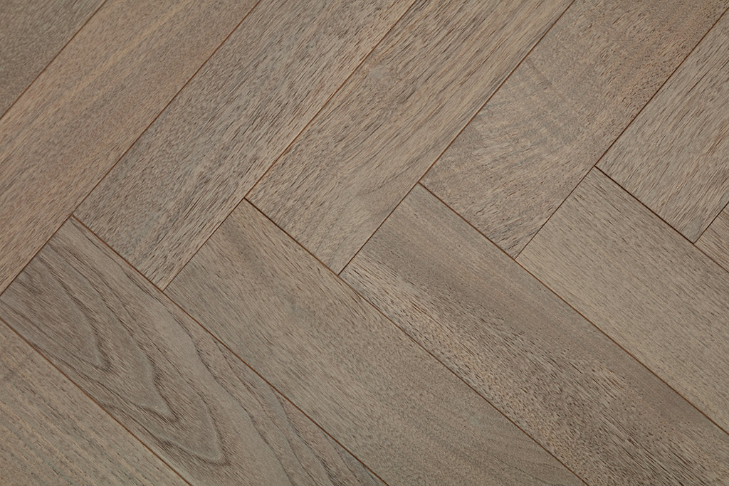 9215 Herringbone Art Parquet  Metallic UV Full Birch Multi-layer Core Solid Wood Black Walnut Veneer Brushed Clickblock Joint Engineered Flooring