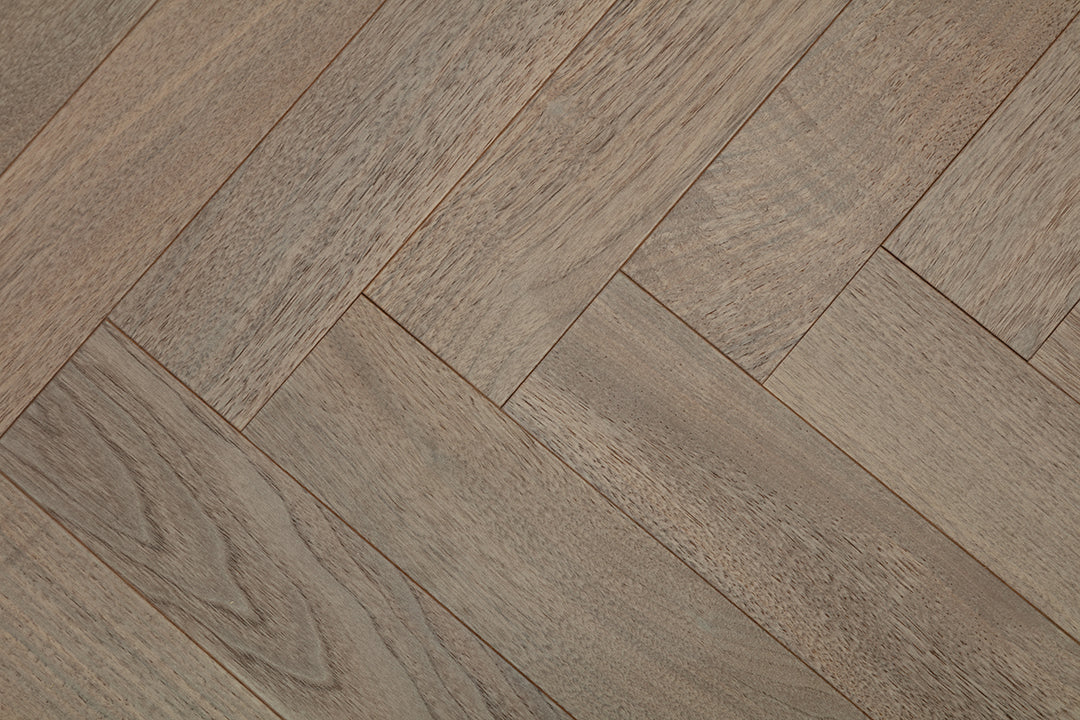 9215 Herringbone Art Parquet  Metallic UV Full Birch Multi-layer Core Solid Wood Black Walnut Veneer Brushed Clickblock Joint Engineered Flooring