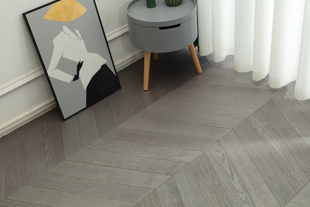 9509 Chevron Art Parquet Metallic UV Finish Full Birch Multi-layer Core Solid Wood Oak Veneer Brushed Engineered Flooring