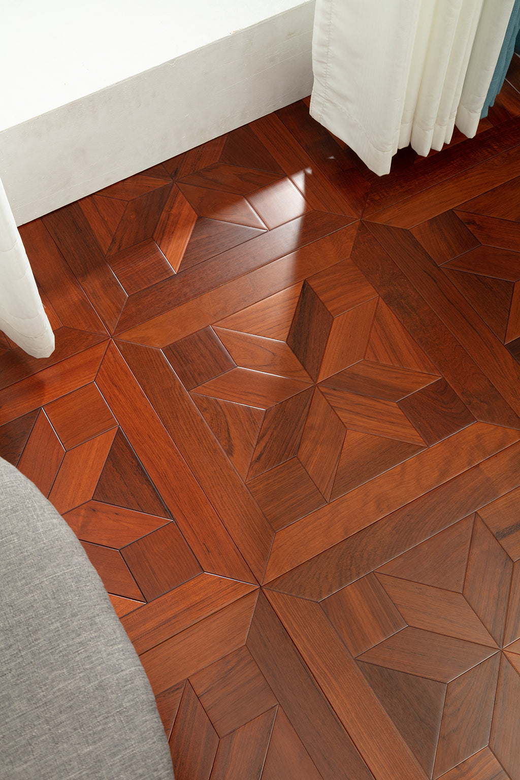 9110 Art Parquet Full Birch Multi-layer Core Solid Wood  Veneer  Skid-resistant Flush Joint Engineered Flooring