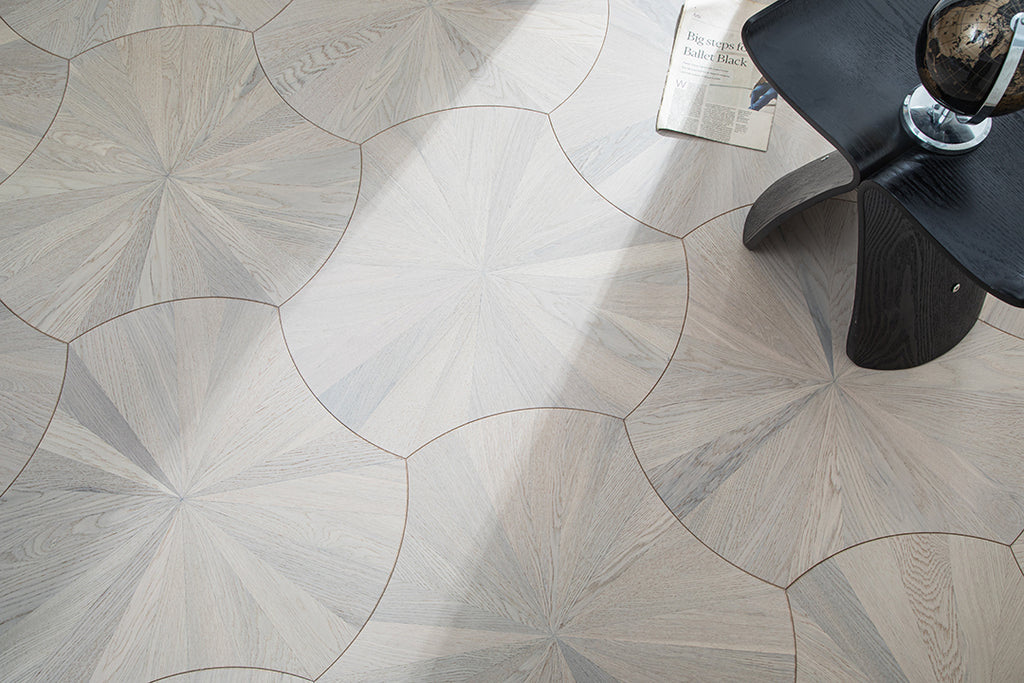 YXPX02 Sunburst Contour Art Parquet Full Birch Multi-layer Core Solid Wood Oak Veneer Flush Joint Engineered Flooring