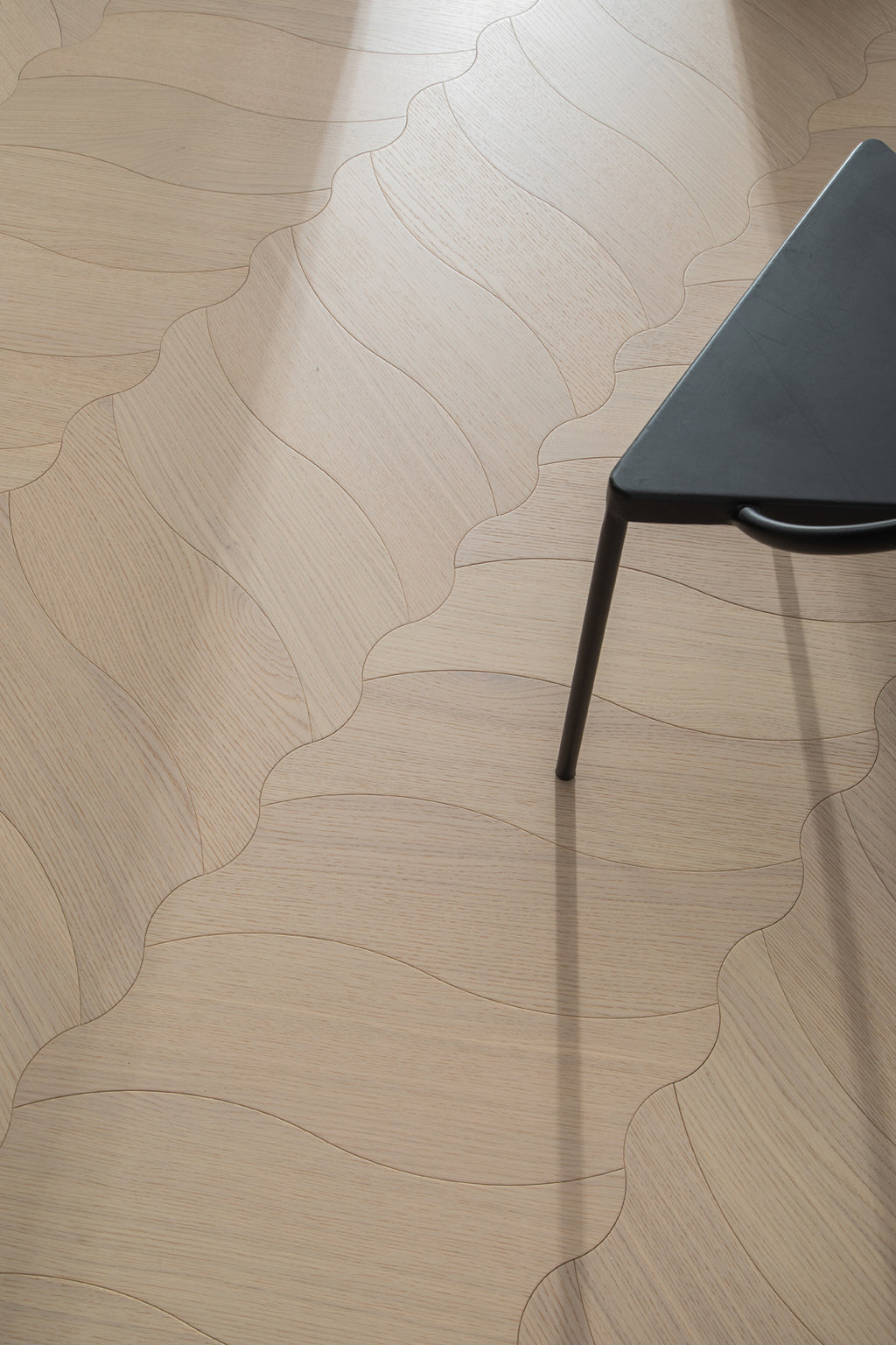 YXPX606  Creamy White Oak Soft Ripple Organic Parquet Flooring | Wave Series