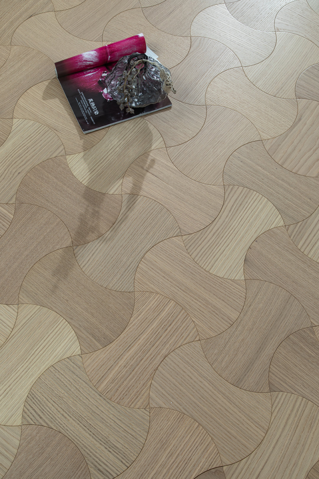 YXPX611 Natural Oak Hourglass Silhouette Artistic Flowing Parquet Flooring | Wasp Waist Series