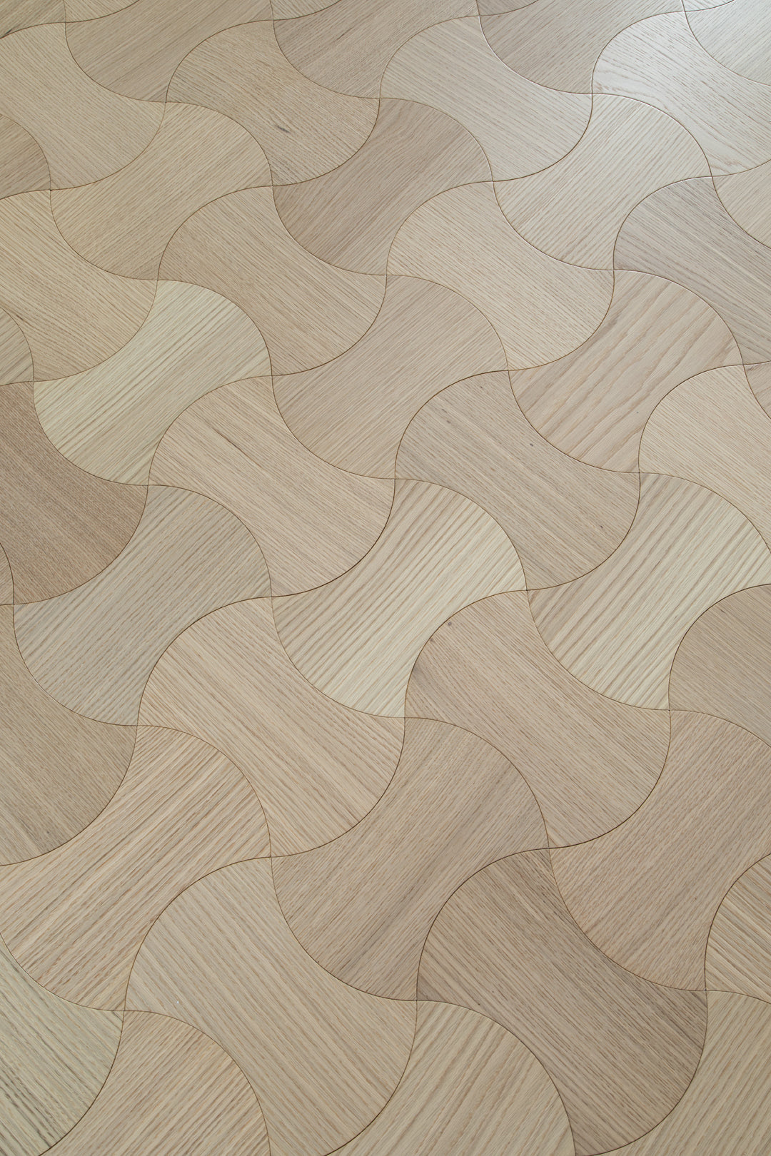 YXPX611 Natural Oak Hourglass Silhouette Artistic Flowing Parquet Flooring | Wasp Waist Series