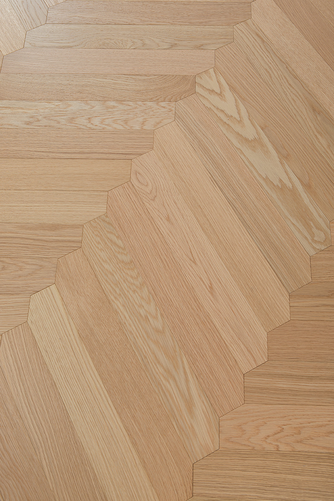 YXPX638 Natural Oak Wide Herringbone Flowing Ribbon-Like Parquet Flooring | Ribbon Series