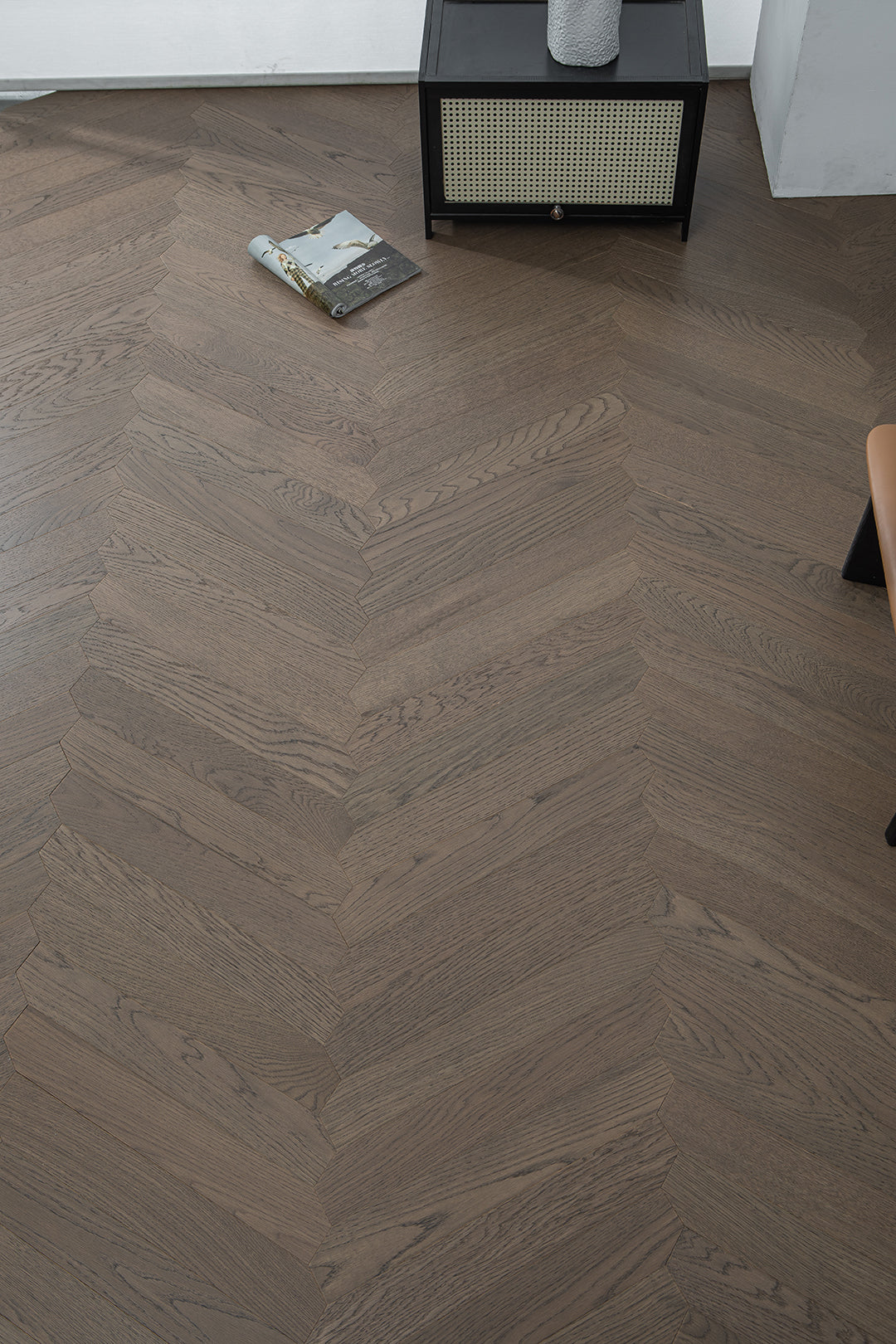 YXPX650 Mocha Smoked Oak Wide Herringbone Refined Modern Ribbed Parquet Flooring | Ribbon Series