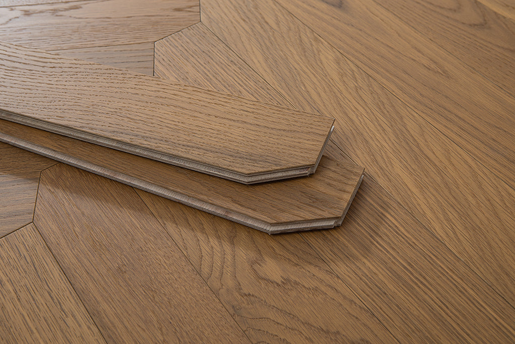 YXPX651 Warm Toasted Oak Wide Herringbone Flowing Timeless Parquet Flooring | Ribbon Series