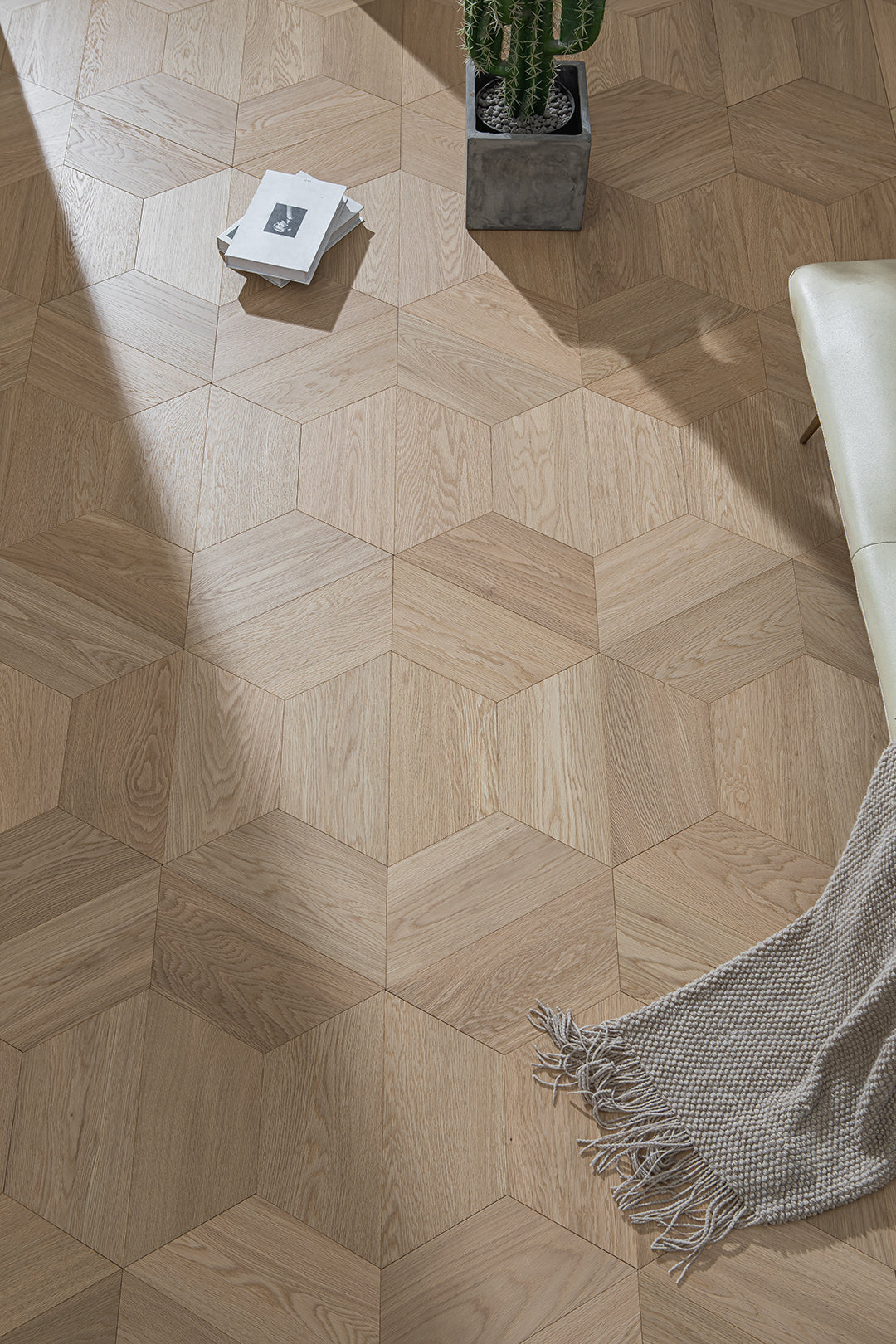YXPX652  Oak Faceted Diamond-Cut Modern Geometric Parquet Flooring | Diamond Series