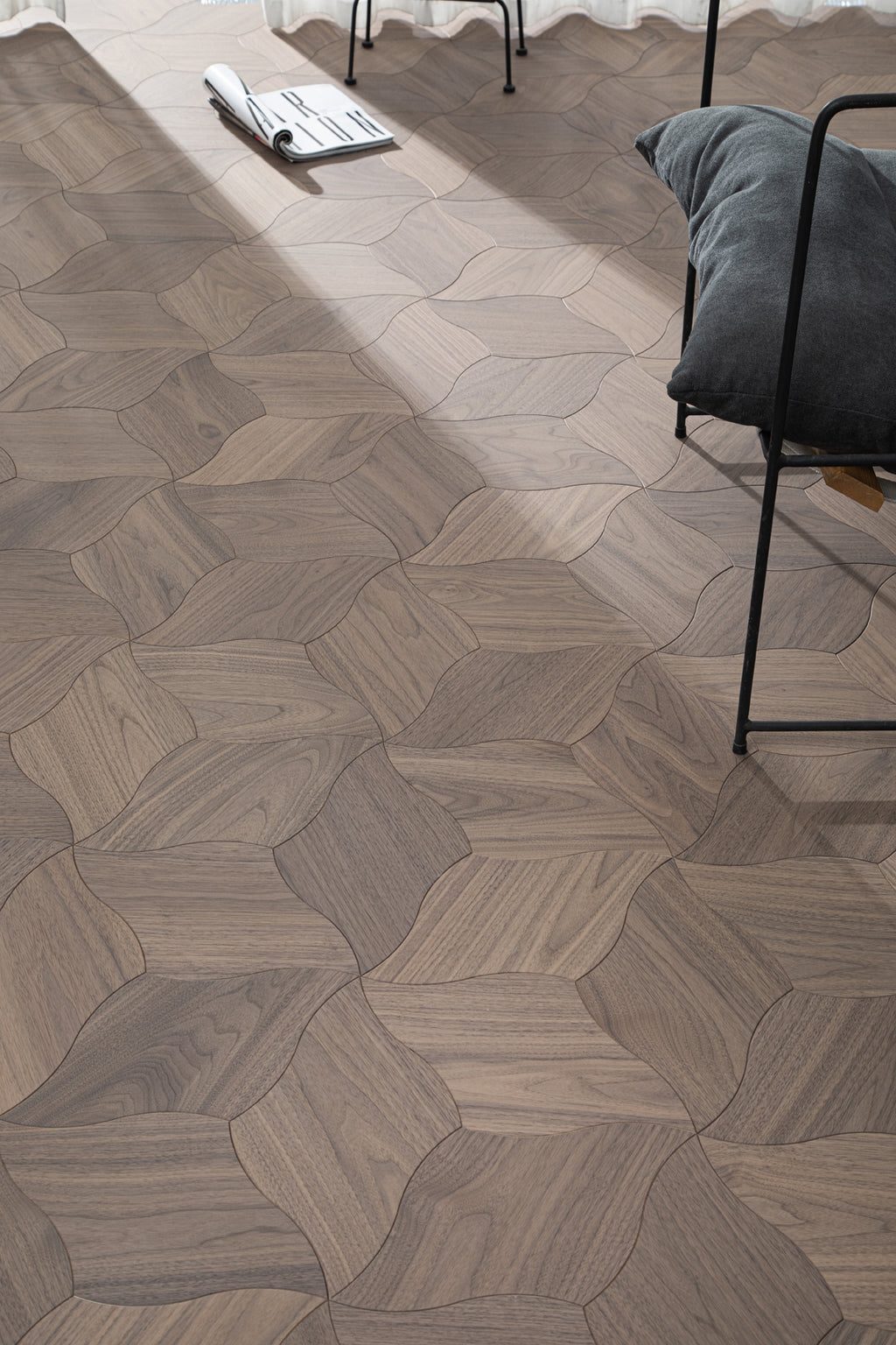 YXPH108 Black Walnut Curved Petal Floral Marquetry Parquet Flooring | Lily Series