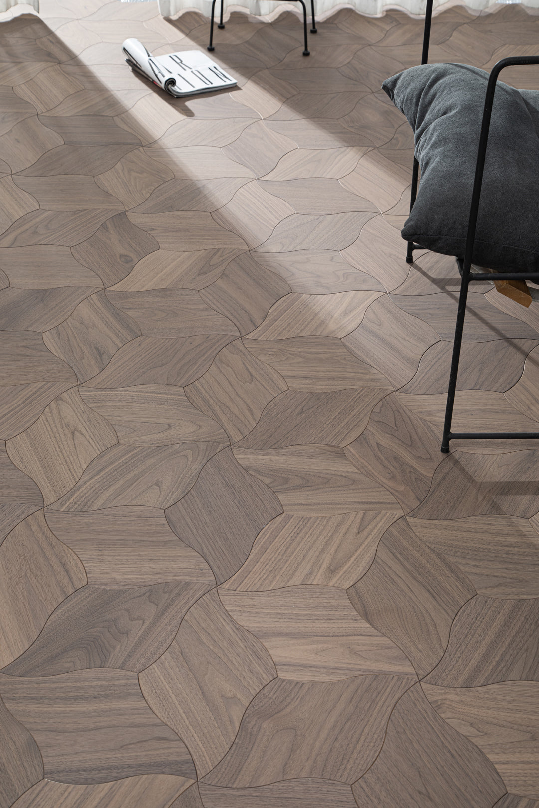 YXPH108 Black Walnut Curved Petal Floral Marquetry Parquet Flooring | Lily Series