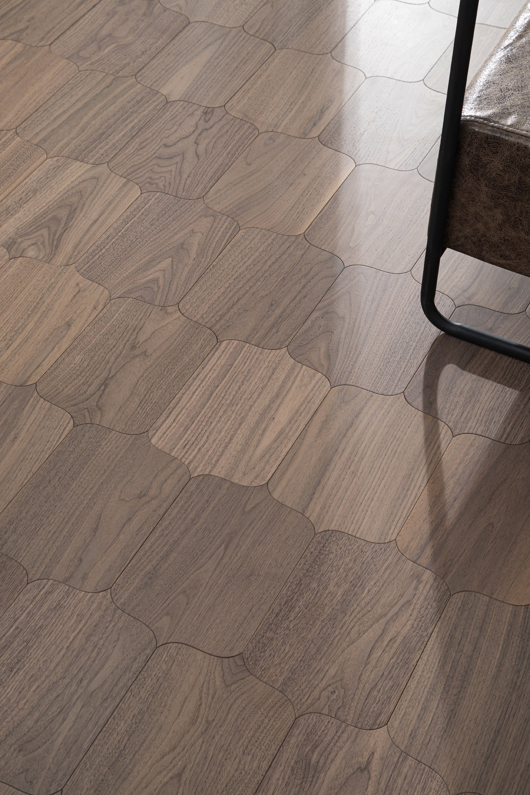 YXPH122 Black Walnut Decorative Cartouche Parquet Flooring | Shield Series