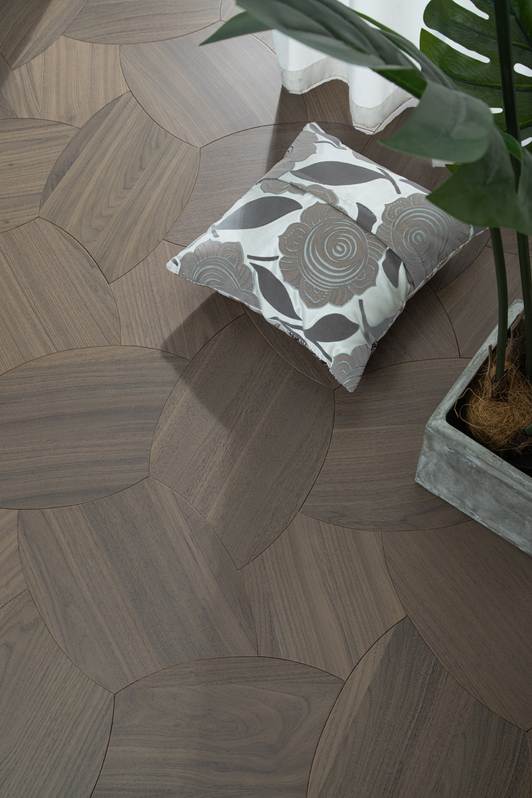 YXPH127 Black Walnut Petal-Shaped Modular Parquet Flooring | Lotus Flower Series