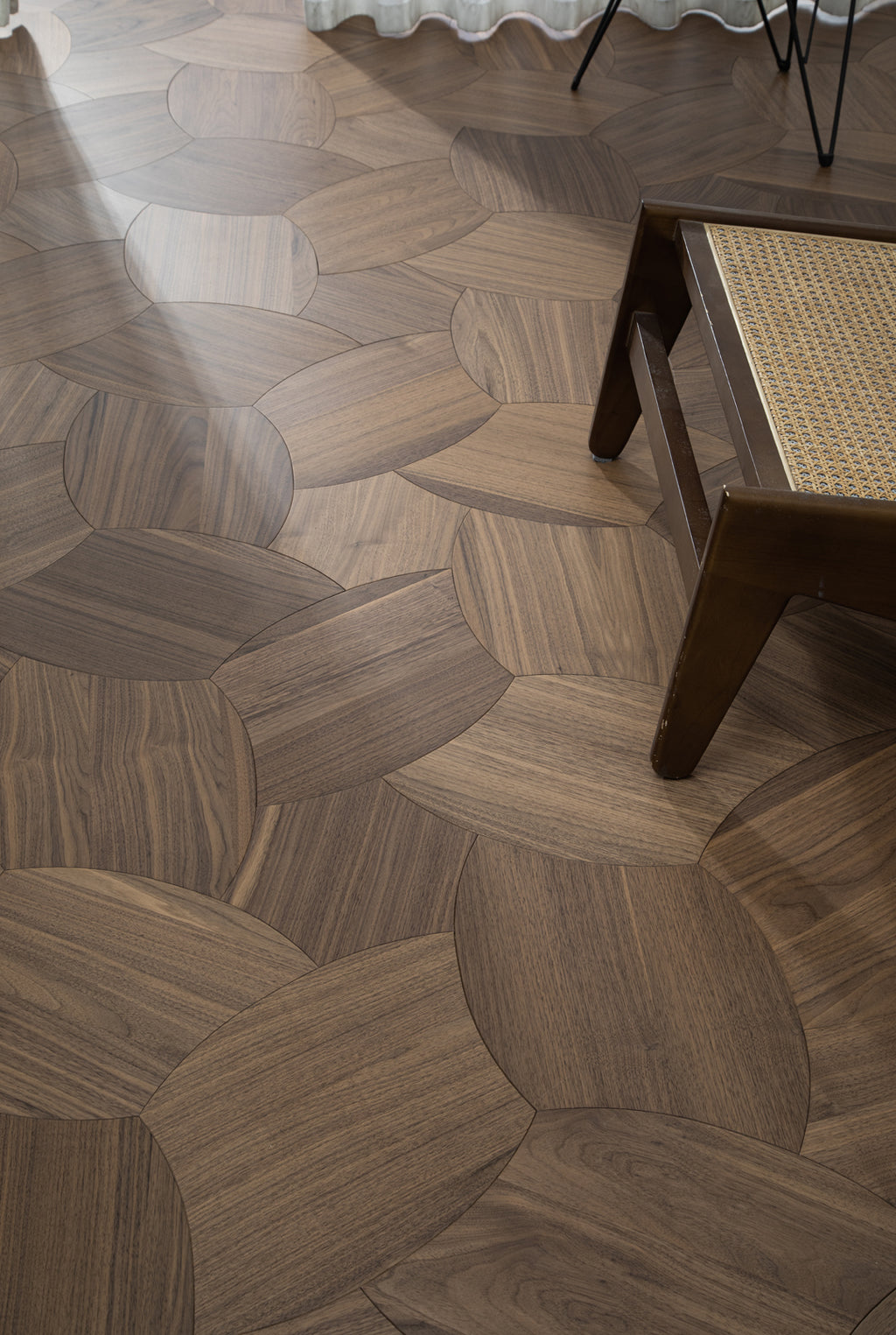 YXPH128 Black Walnut Petal-Shaped Modular Parquet Flooring | Lotus Flower Series