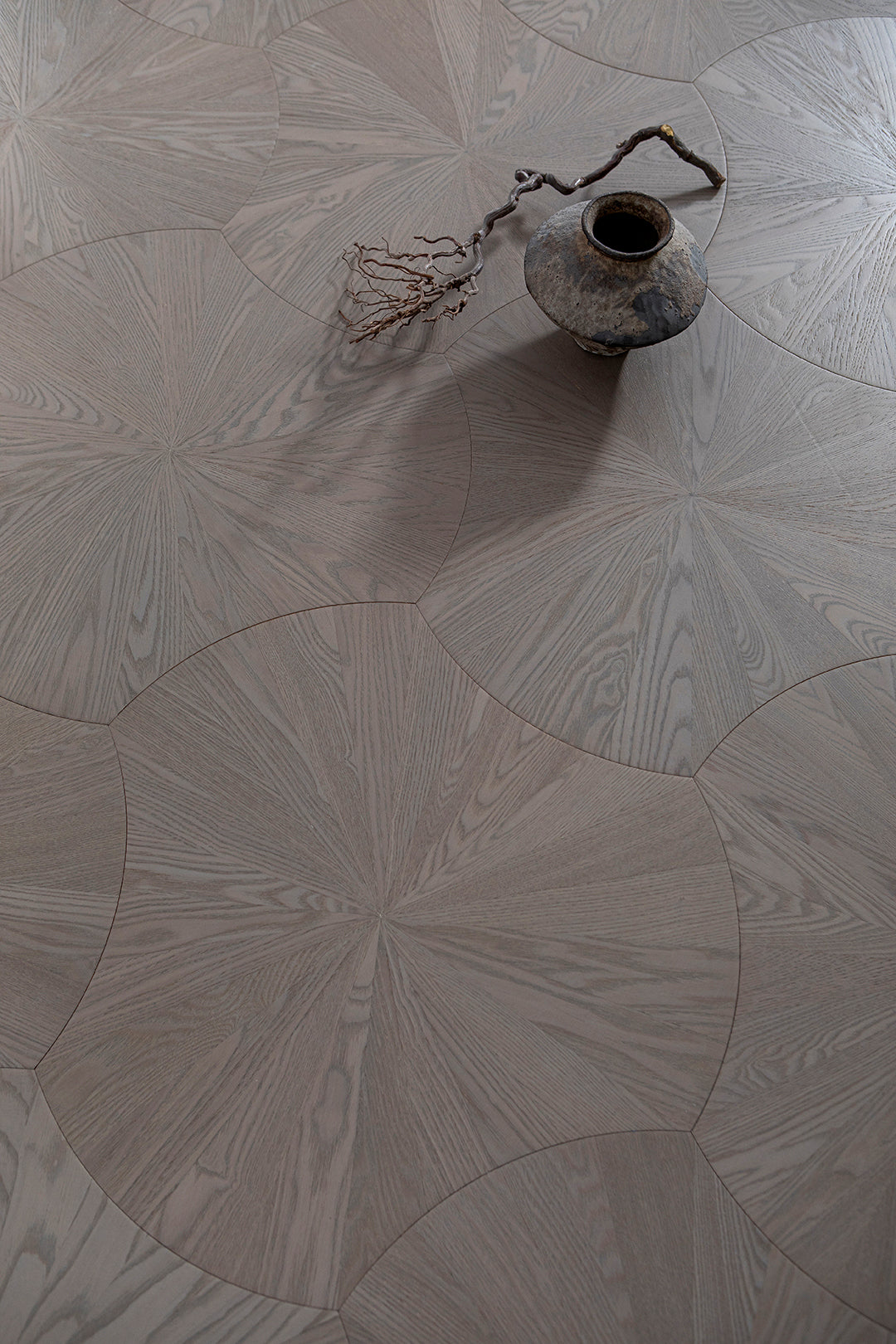 YXPS202 European Oak Circular Radial Pattern Parquet Flooring | Lotus Leaf Series