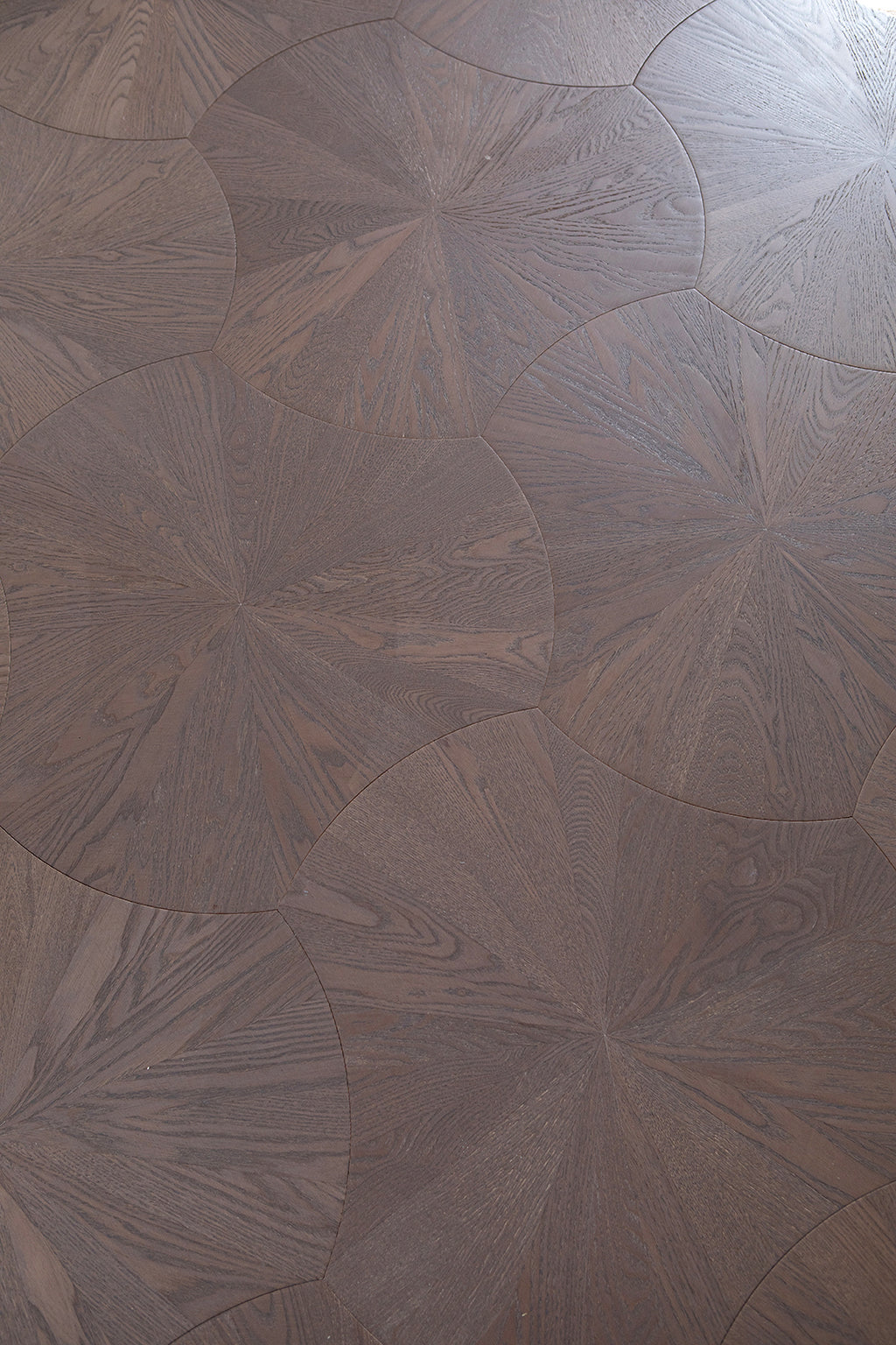 YXPS203 European Oak Circular Radial Pattern Parquet Flooring | Lotus Leaf Series