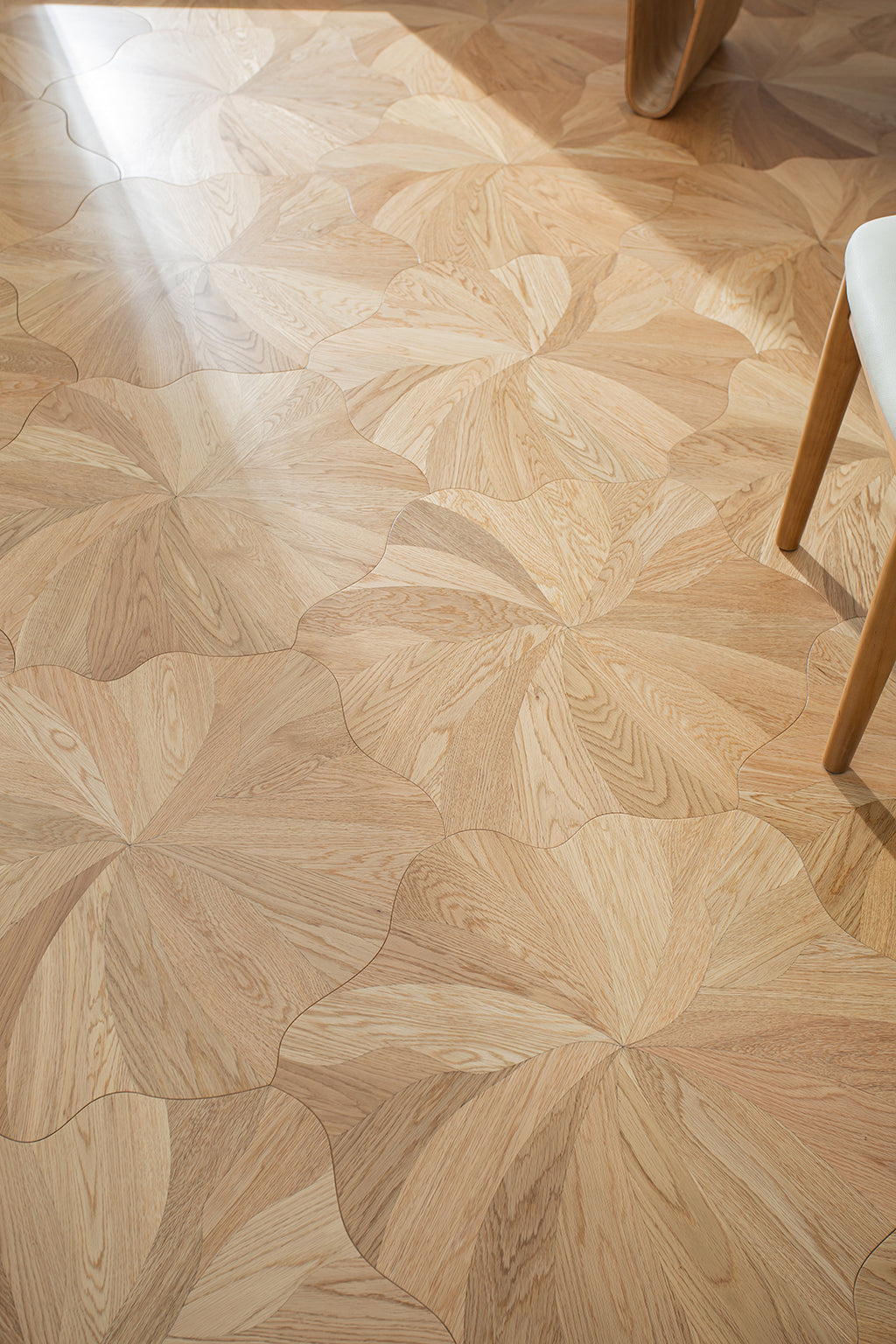 YXP380 Oak Full-Bloom Floral Marquetry Parquet Flooring | Peony Series