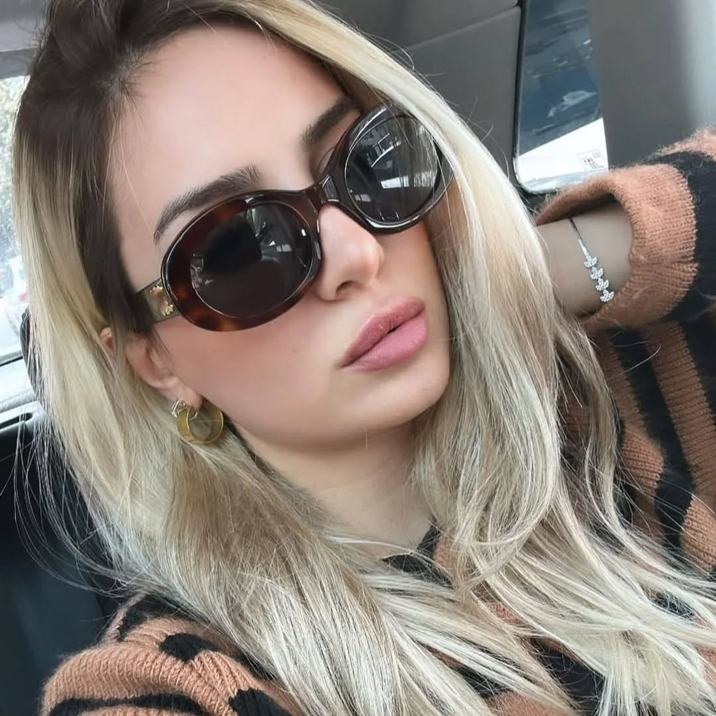 Vintage European and American Style Cat Eye Sunglasses for Women Trendy New Sunglasses with Celine Letters High-end UV Protection Glasses
