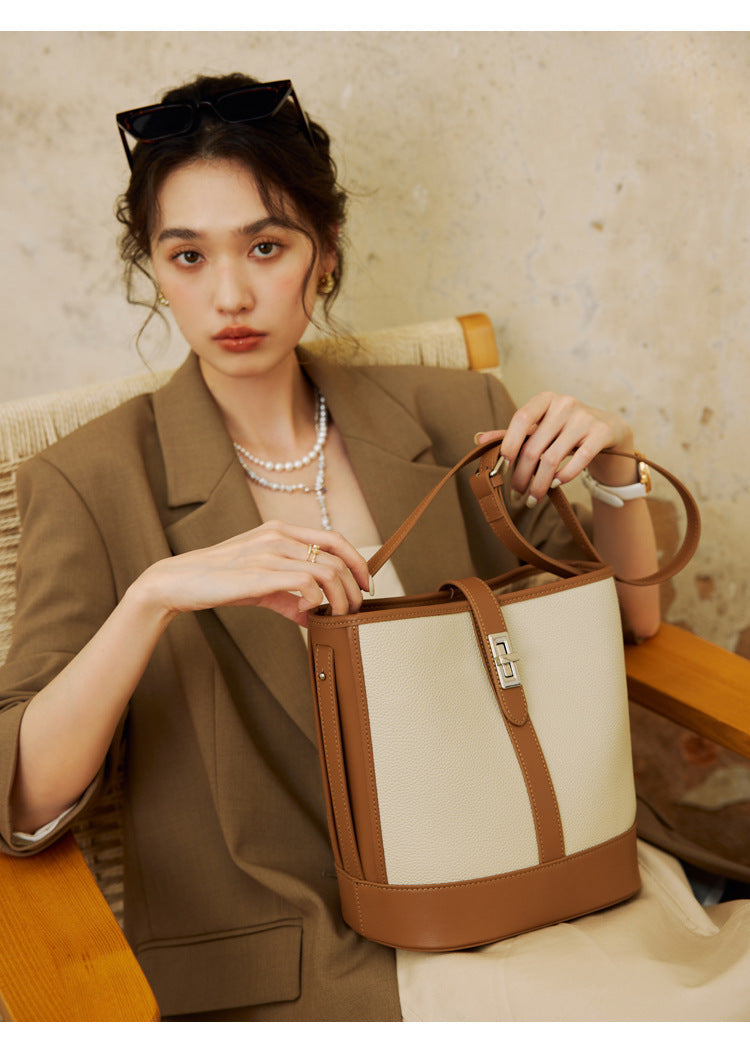 European and American Retro Large Capacity Single Shoulder Bucket Bag Daily Use Top Layer Cowhide Crossbody Women's Bag
