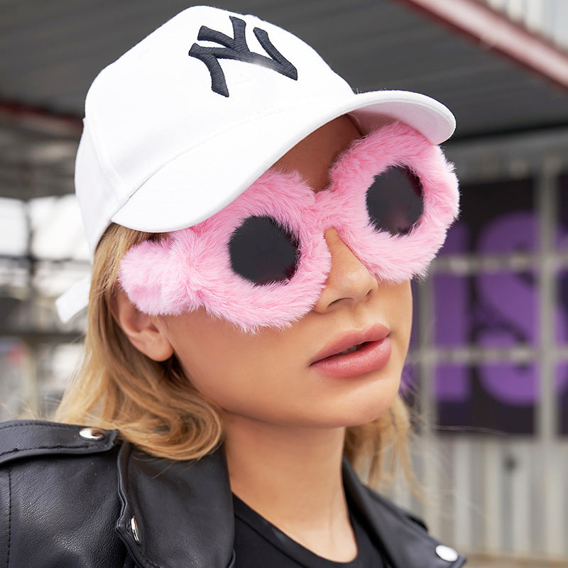 Full Coverage Plush Sunglasses Fashion Round Frame Women's Internet Celebrity Same Style Sunglasses Women's European and American Sunglasses