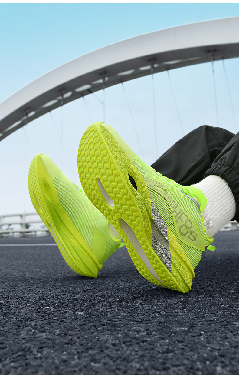 Autumn and Winter New Style Wind Chasing por Double Mesh Real Explosive Carbon Plate Rebound Cushioning Running Shoes Student Racing Training Sports Shoes